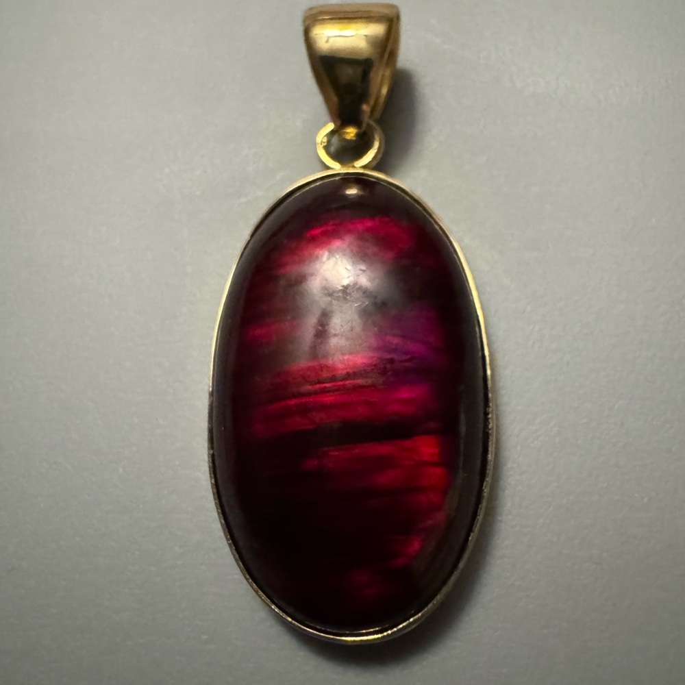 Elegant Gold and pink alchemia pink labdorite